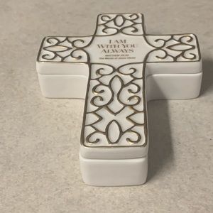 ✝️ CROSS BOX WITH 5 SMALL CROSSES 5”x 3 3/4”  ✝️